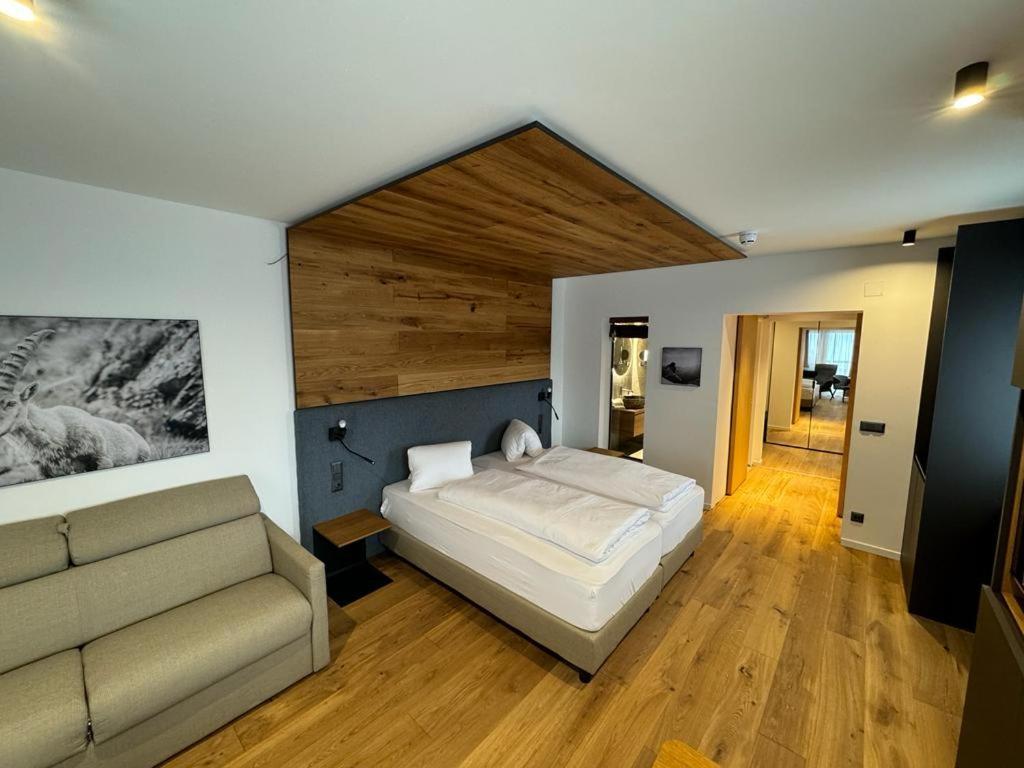 Hotel Kaerntnerhof Хайлигенблут Экстерьер фото