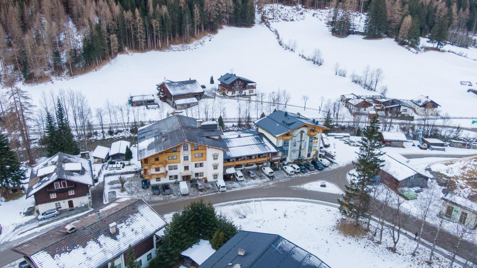 Hotel Kaerntnerhof Хайлигенблут Экстерьер фото